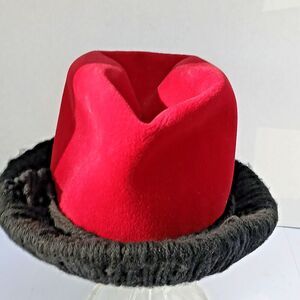 Vintage Jan Leslie Ladies Red Velvet Hat. 1950's